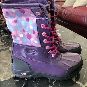 Authentic ugg girl purple velvet glitter butte 11 boots size 4